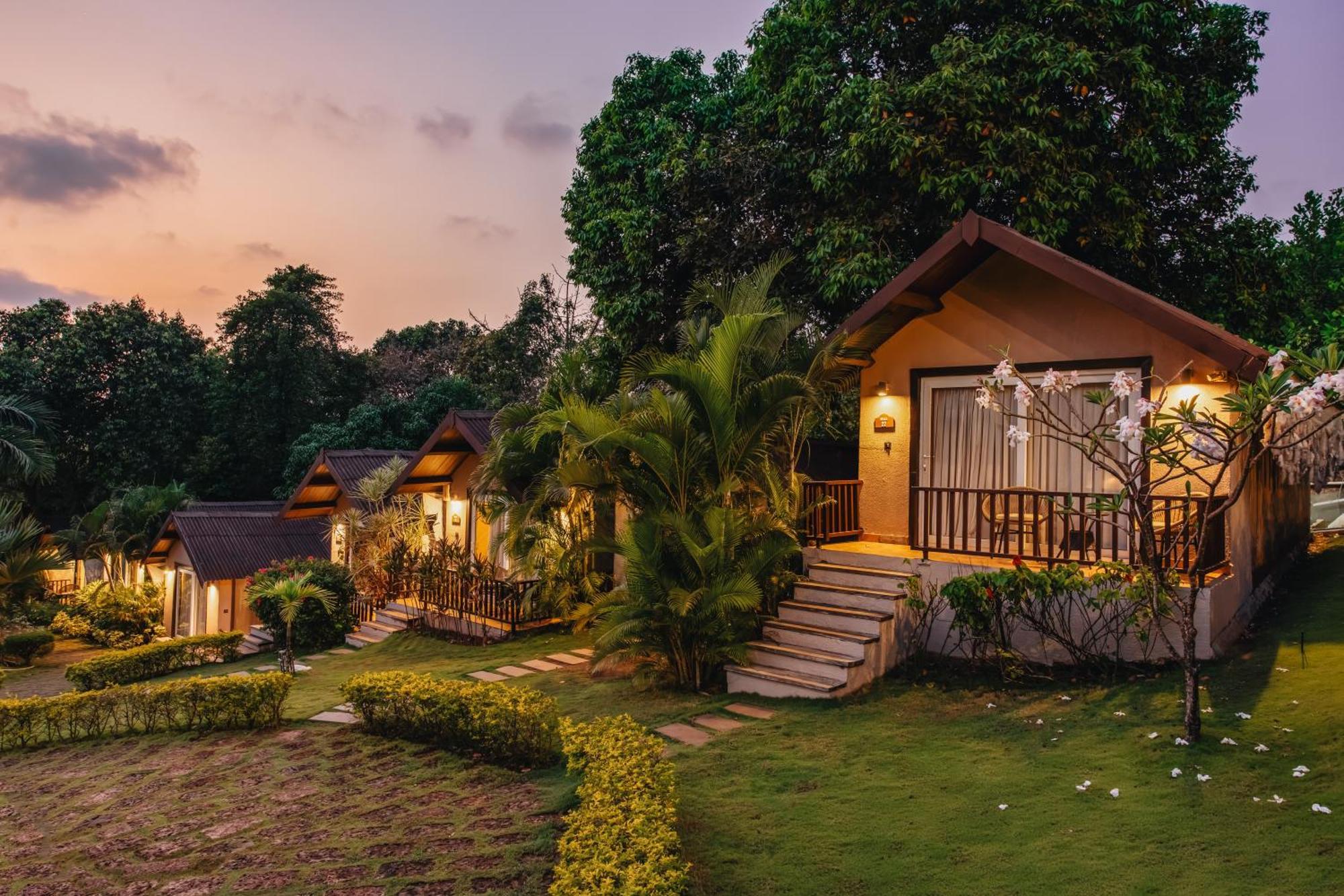 Resort Stone Wood Resort, 3*