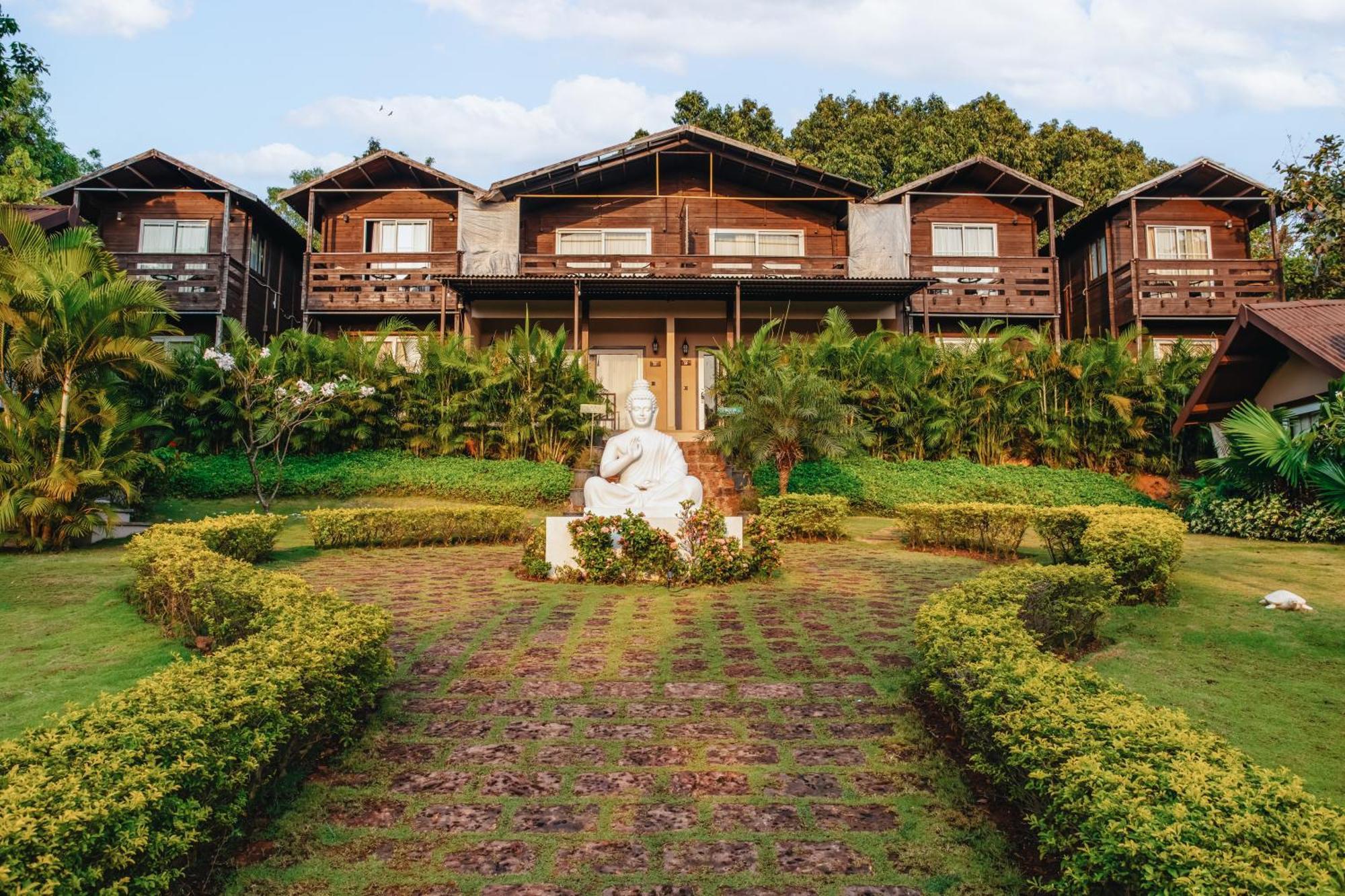 Stone Wood Resort, Resort Mandrem